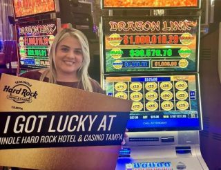 Florida Woman Wins $1 Million Progressive Jackpot